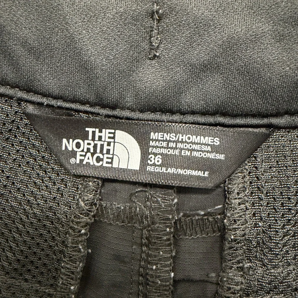 The North Face Shorts Mens 36 Gray Nylon Hiking Cargo Regular Fit Outdoor Trail